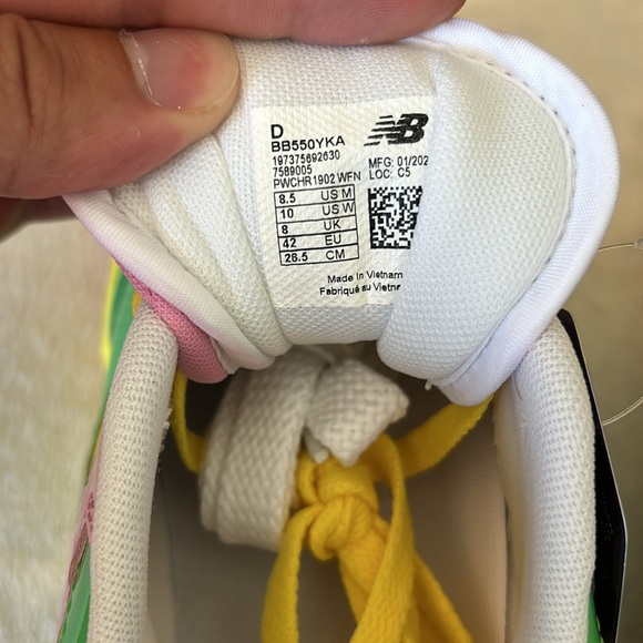 New Balance 550 Y2K Pink Green Size 10 US Women’s SKU BB550YKA - Picture 7 of 8